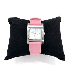 Skagen Mother of Pearl with Leather Band